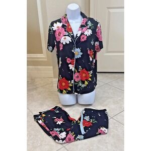 Room Service Size S 2 Piece Button Up Capri Pajama Set Black Floral Loungewear